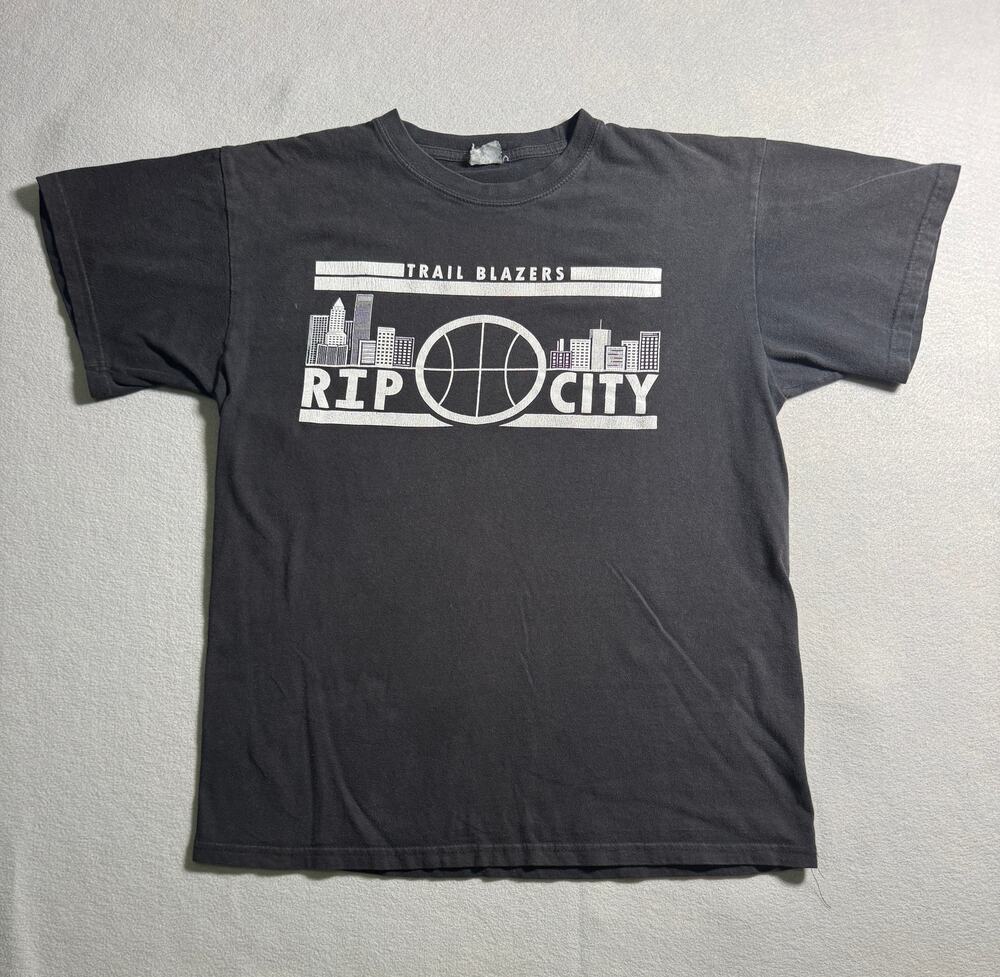 Portland Trailblazers Rip City City Skyline T-shirt Size M